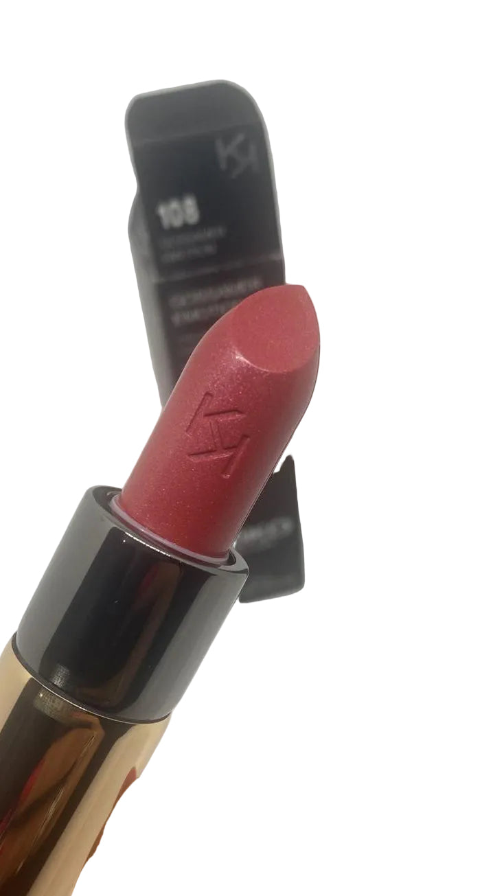 Lips stick